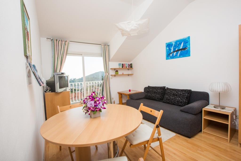 Studio Apartments Andrijana Млини Стая снимка